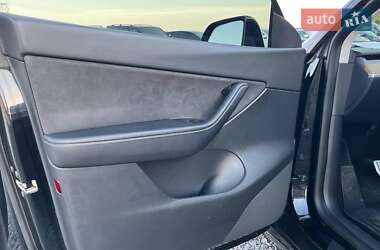 Внедорожник / Кроссовер Tesla Model Y 2022 в 