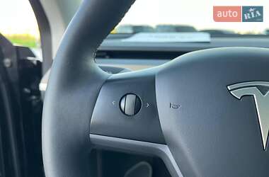 Внедорожник / Кроссовер Tesla Model Y 2022 в 