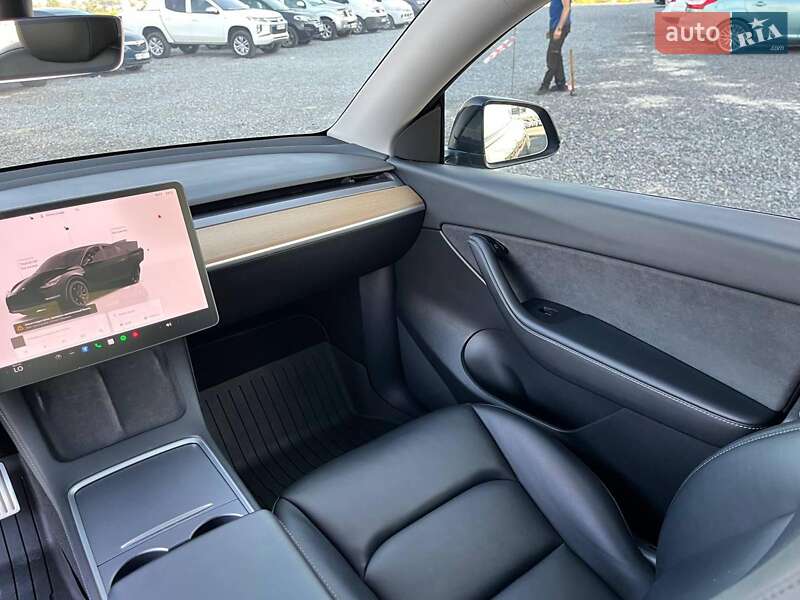 Внедорожник / Кроссовер Tesla Model Y 2022 в Львове