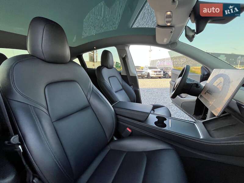 Внедорожник / Кроссовер Tesla Model Y 2022 в Львове