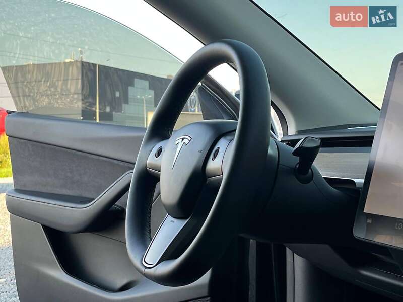 Внедорожник / Кроссовер Tesla Model Y 2022 в Львове