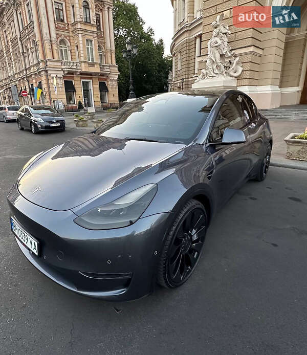 Внедорожник / Кроссовер Tesla Model Y 2022 в 