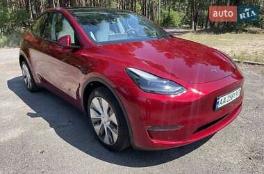 Внедорожник / Кроссовер Tesla Model Y 2024 в 