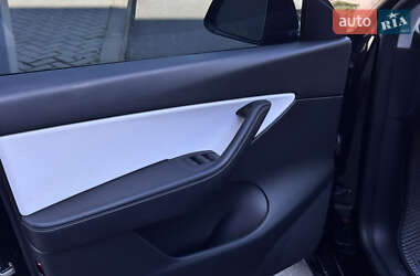 Внедорожник / Кроссовер Tesla Model Y 2021 в 