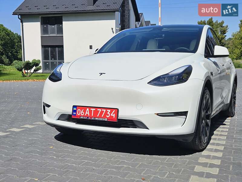 Внедорожник / Кроссовер Tesla Model Y 2023 в Тернополе