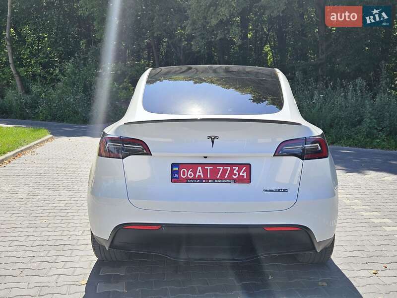 Внедорожник / Кроссовер Tesla Model Y 2023 в Тернополе