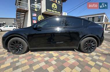 Внедорожник / Кроссовер Tesla Model Y 2021 в 