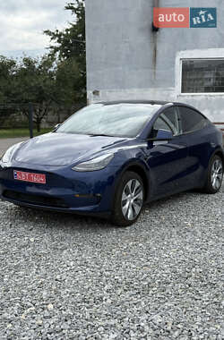 Внедорожник / Кроссовер Tesla Model Y 2023 в 