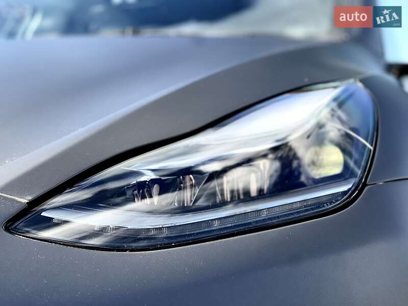 Внедорожник / Кроссовер Tesla Model Y 2022 в Киеве