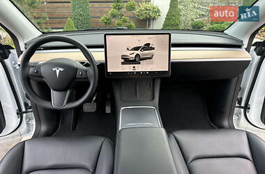 Внедорожник / Кроссовер Tesla Model Y 2023 в 