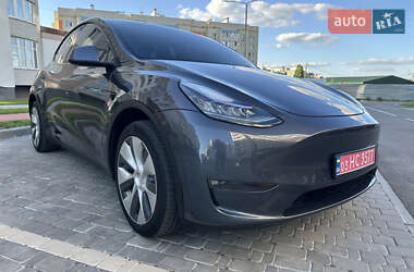 Внедорожник / Кроссовер Tesla Model Y 2021 в 