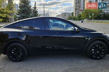 Внедорожник / Кроссовер Tesla Model Y 2023 в 