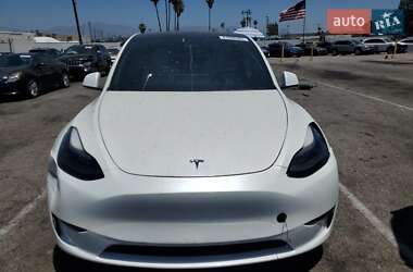 Внедорожник / Кроссовер Tesla Model Y 2023 в 