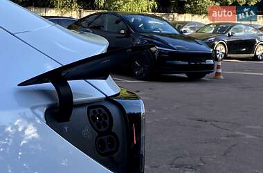 Внедорожник / Кроссовер Tesla Model Y 2025 в 