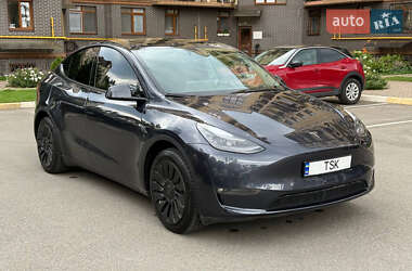 Позашляховик / Кросовер Tesla Model Y 2024 в Києві
