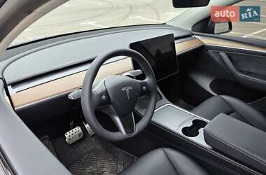 Внедорожник / Кроссовер Tesla Model Y 2024 в 