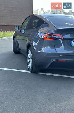 Внедорожник / Кроссовер Tesla Model Y 2023 в 