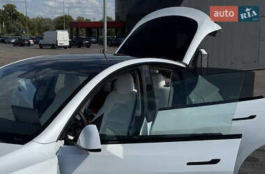Внедорожник / Кроссовер Tesla Model Y 2022 в 