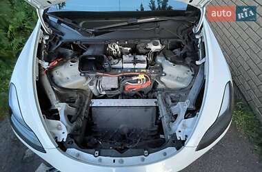 Внедорожник / Кроссовер Tesla Model Y 2021 в 