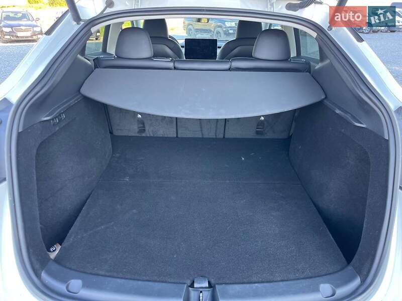 Внедорожник / Кроссовер Tesla Model Y 2024 в Львове