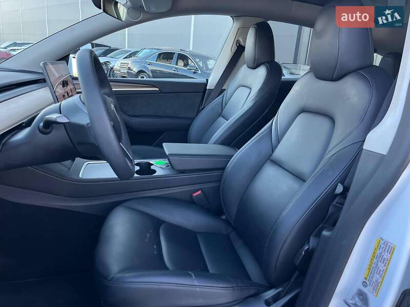 Внедорожник / Кроссовер Tesla Model Y 2024 в Львове