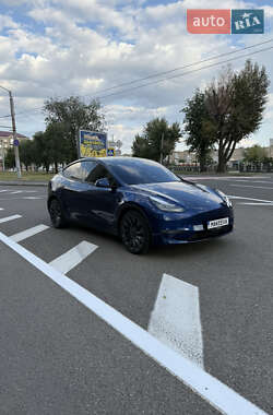 Позашляховик / Кросовер Tesla Model Y 2022 в Харкові