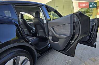 Внедорожник / Кроссовер Tesla Model Y 2023 в 