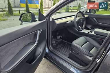 Внедорожник / Кроссовер Tesla Model Y 2021 в 
