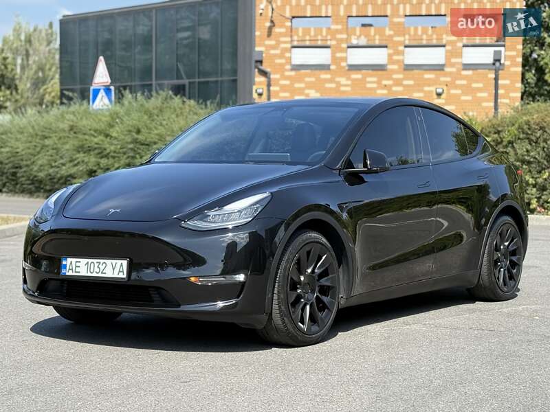 Tesla Model Y 2021