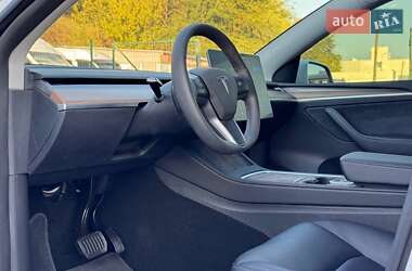 Внедорожник / Кроссовер Tesla Model Y 2024 в 