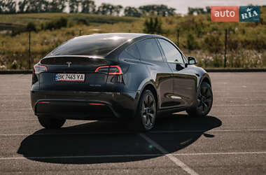 Внедорожник / Кроссовер Tesla Model Y 2024 в 