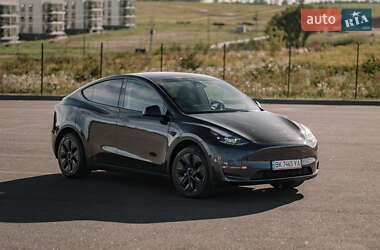 Внедорожник / Кроссовер Tesla Model Y 2024 в 