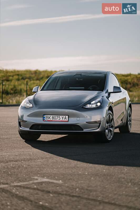 Позашляховик / Кросовер Tesla Model Y 2024 в Рівному фото 26 Позашляховик / Кросовер Tesla Model Y 2024 в Рівному