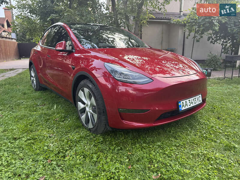 Tesla Model Y 2021
