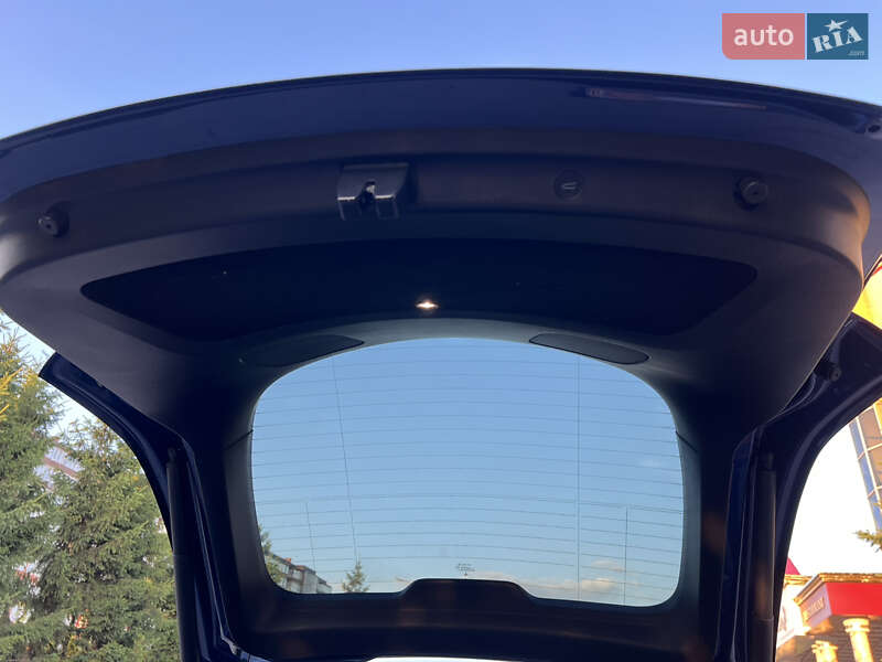 Внедорожник / Кроссовер Tesla Model Y 2024 в Тернополе