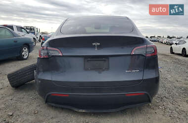 Внедорожник / Кроссовер Tesla Model Y 2024 в 