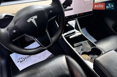Внедорожник / Кроссовер Tesla Model Y 2020 в 