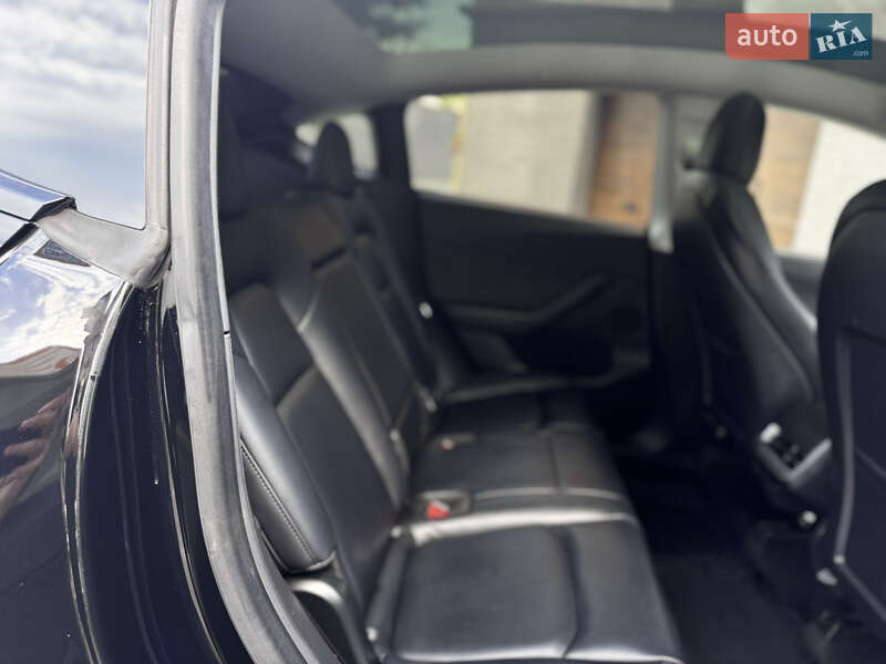 Внедорожник / Кроссовер Tesla Model Y 2020 в Ивано-Франковске