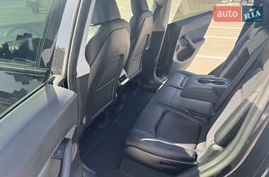 Внедорожник / Кроссовер Tesla Model Y 2023 в 