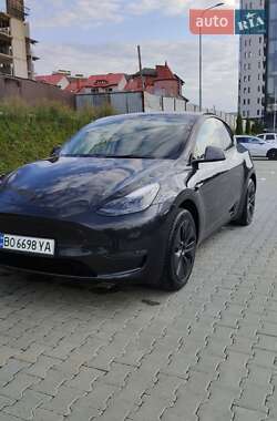 Внедорожник / Кроссовер Tesla Model Y 2024 в 