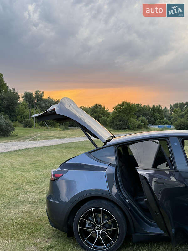 Внедорожник / Кроссовер Tesla Model Y 2023 в Белой Церкви