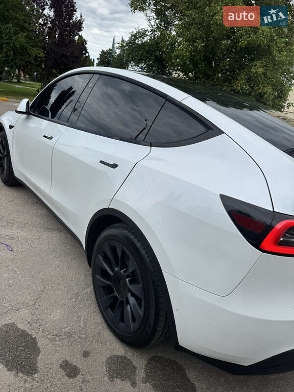Позашляховик / Кросовер Tesla Model Y 2021 в Рівному