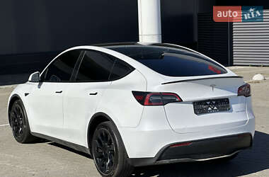 Позашляховик / Кросовер Tesla Model Y 2023 в 