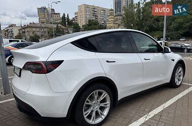 Внедорожник / Кроссовер Tesla Model Y 2021 в 