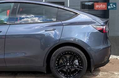 Внедорожник / Кроссовер Tesla Model Y 2020 в 