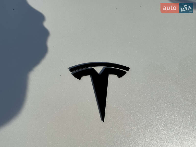 Позашляховик / Кросовер Tesla Model Y 2022 в Сумах фото 28 Позашляховик / Кросовер Tesla Model Y 2022 в Сумах