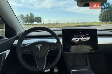 Позашляховик / Кросовер Tesla Model Y 2022 в 