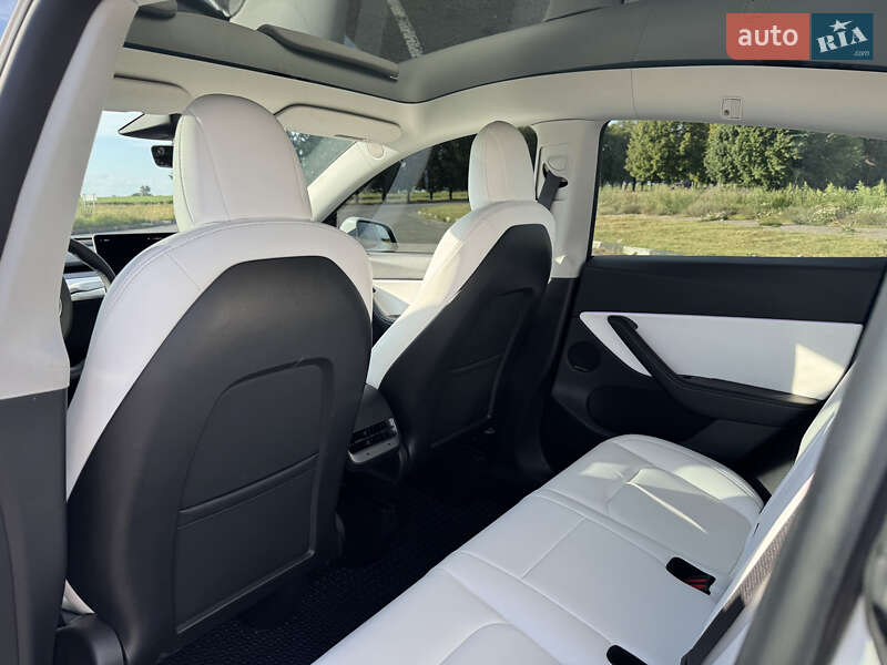 Позашляховик / Кросовер Tesla Model Y 2022 в Сумах фото 52 Позашляховик / Кросовер Tesla Model Y 2022 в Сумах