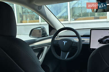 Внедорожник / Кроссовер Tesla Model Y 2024 в 