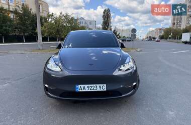 Позашляховик / Кросовер Tesla Model Y 2023 в 